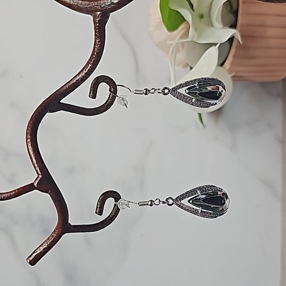 NEW BLACK TEARDROP SILVER RHINESTONE DANGLE PIERCED EARRINGS - Picture 4 of 7